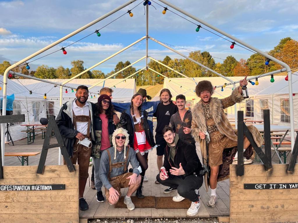 Готель Festanation Oktoberfest Camp #2 Мюнхен Екстер'єр фото