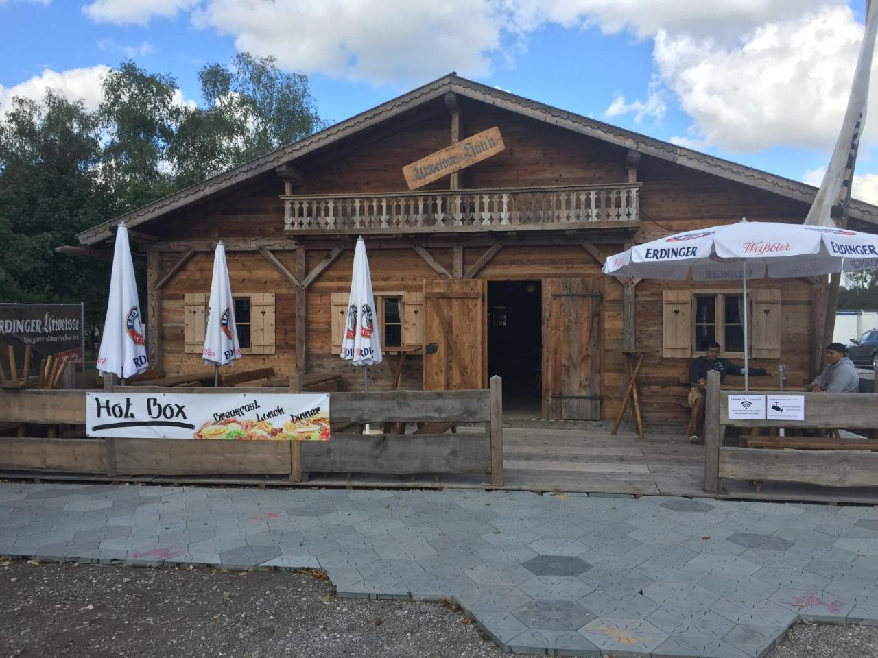 Готель Festanation Oktoberfest Camp #2 Мюнхен Екстер'єр фото